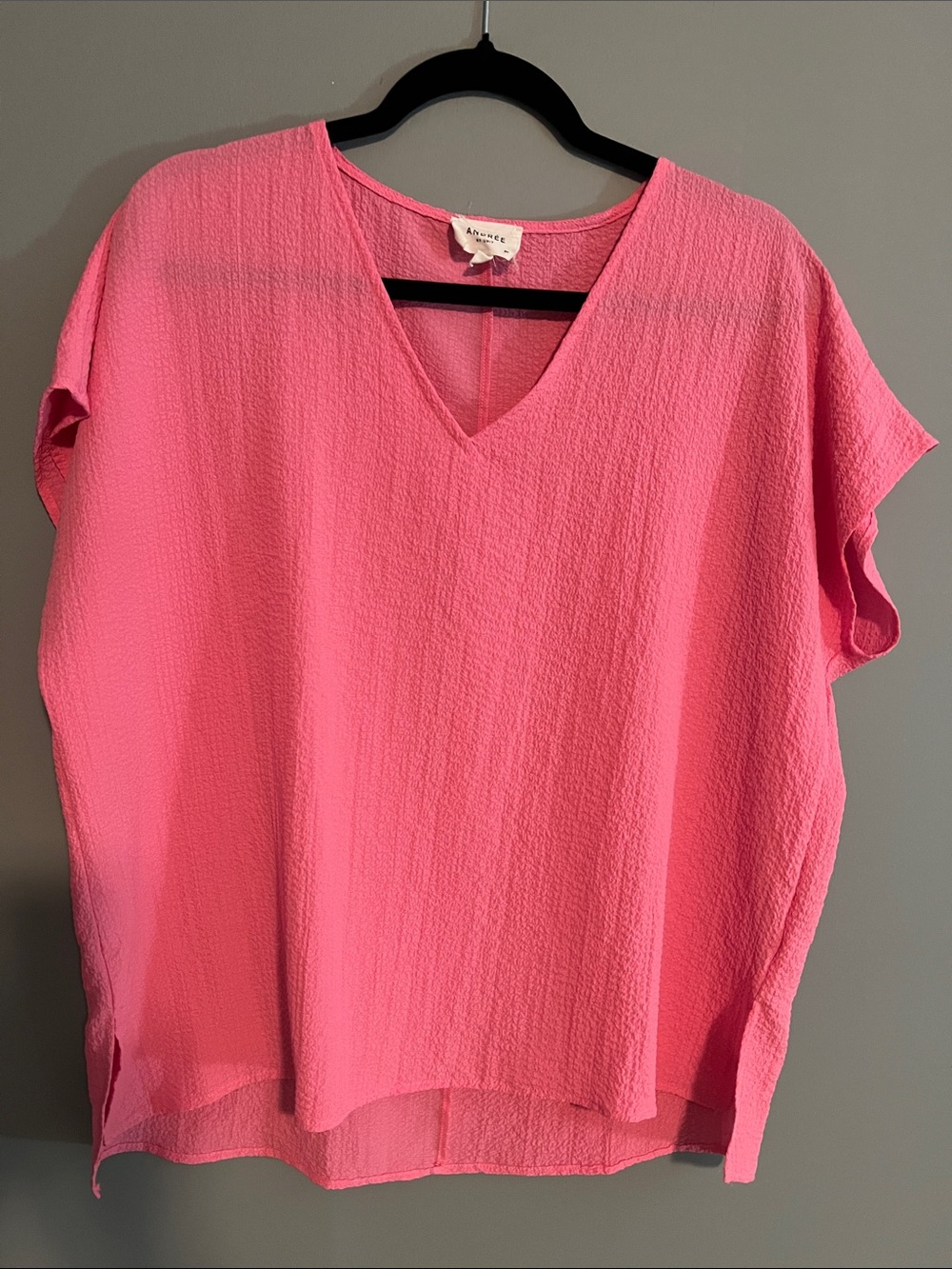 ANDREE BY UNIT Textured Pink V-Neck Blouse
